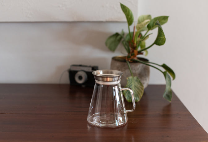 HARIO Tea Server Simply in a home setting.